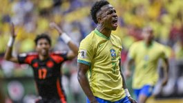 尼克斯轻取步行者：唐斯40+12哈特30+10 哈利伯顿领奥运冠戒.